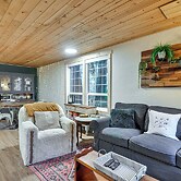 Hike, Ski & Explore: Rhododendron Forest Retreat!