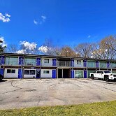 Volunteer Inn at Church Hill