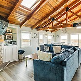 Walk to Beach: Water-view Seabrook Sanctuary