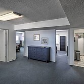 Kingman Apartment < 2 Miles to Route 66 Sign!