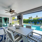 Pool & Spa: Luxe Home in Naples!