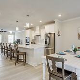 4 Mi to Ocean City Beach: Large Family Townhome