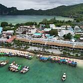 Phi Phi at Pier