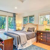 Walk to Willamette River: Studio in West Linn