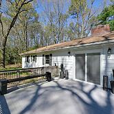Game Room! Serene 15-acre Nature Escape in Delmar