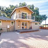 Near Hiking & Golf: Cozy Cottage in Morgan Hill!