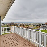 6 Mi to Dtwn Lewiston: Quiet Home w/ Views