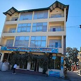 Hotel Pangot Himalayan View