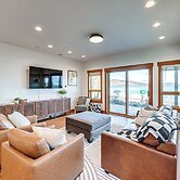 Walk to Flathead Lake: Polson Home w/ Balcony
