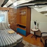 2 Bed Flat - Sleeps 4 - Parking - Wifi