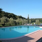 Nice Apartment in Guasticce With Pool