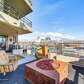 Luxe Dtwn Reno Penthouse ~ 3 Mi to Casinos!