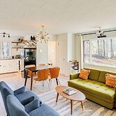 Mtn Views + On-site Hiking Trails: Catskills Cabin