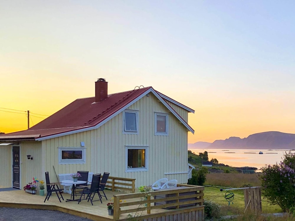 4 Person Holiday Home in Alsvag