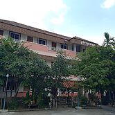 Phumchan Place Hotel