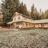 Welcome to The Baker House Retreat - The Ranch House and The Bunk Hous