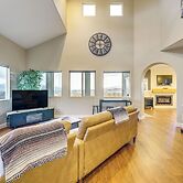 Mtn-view Haven w/ Hot Tub! 28 Mi to Mt Rose Ski