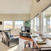 Mtn-view Haven w/ Hot Tub! 28 Mi to Mt Rose Ski