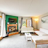 Snow Mountain Condo: Hot Tub + Shuttle to Resort