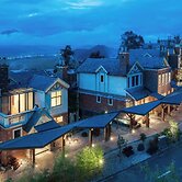 Tengchong Budu Hot Spring Resort Hotel