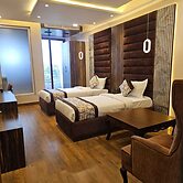 HOTEL KHS LANDMARK