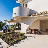 Villa Plemmiria by the Sea by Wonderful Italy