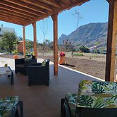 La Casita Fataga Sleeps 4 With Garden