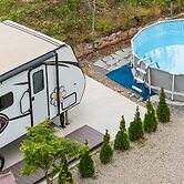 Goseong Hoostay Caravan Pension