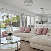 Dreamy 4BR Getaway w Private Pool Luxe Patio in Miramar