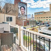 1 Mi to Prudential Center: Remote Work-ready Apt