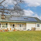 1 Mi to Old Town: Central Meridian Home
