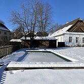 Villa in Javorek Near Zlamanec Park
