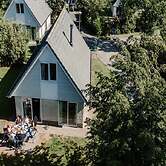 Apartment in Utrecht Near Scenic Canals