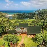 Sea Song in Kilauea With 4 Bedrooms and 4 Bathrooms