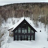 2 Mi to Lutsen Mtns: Modern Cabin w/ Fire Pit!