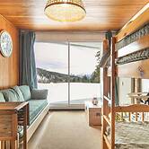 Peaceful Stay With Mountain View