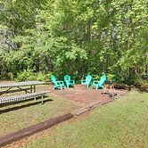 Lake Butler Cabin on 5 Acres w/ Fire Pit!