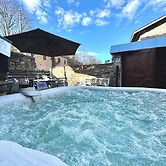 Rock Dandy La Maison de l' Ours - Nymfaio