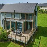 Spacious Villa Near Castle