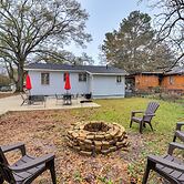 3 Mi to Mississippi Stadium: Cozy Jackson Getaway!