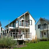 Sauna Villa by the Lake