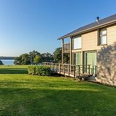 Sauna Villa by the Lake