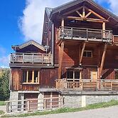 Spacious Chalet Near Ski Slopes