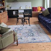 Apartment-sleeps2-parking-garden-patio