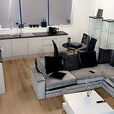 Cozy West Bromwich Apartment by High Street