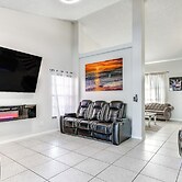 3 Mi to Marina: Riverview Family Home w/ Lanai!