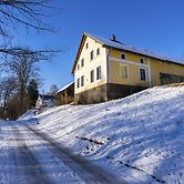 Villa in Rudnik With Private hot tub