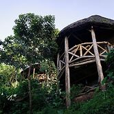 Dave Cave Eco Lodge and Campsite