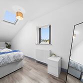 2 Bedroom Luxury Apartment Near Leeds City Centre