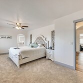 16 Mi to Paint Mines: Spacious Simla Home!